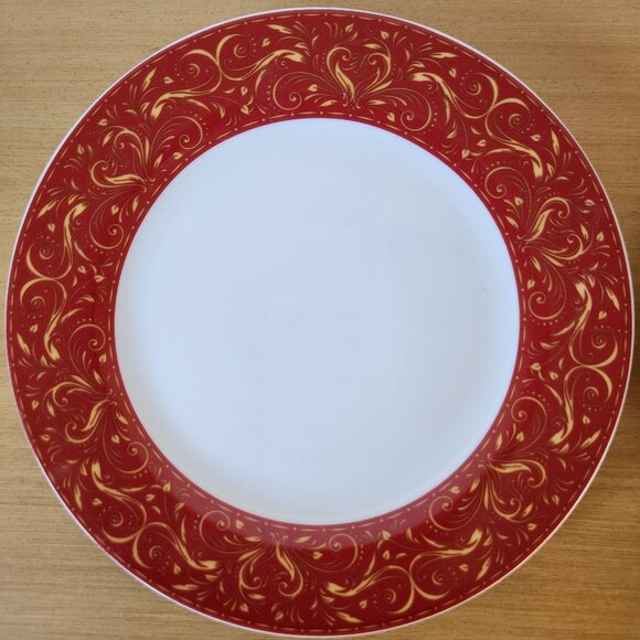 Set of 2 Chris Madden Montalira Red Salad Plates with Gold Scroll - Picture 2 of 4